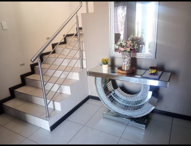 4 BEDROOM HOUSE FOR SALE IN SUNWARD PARK